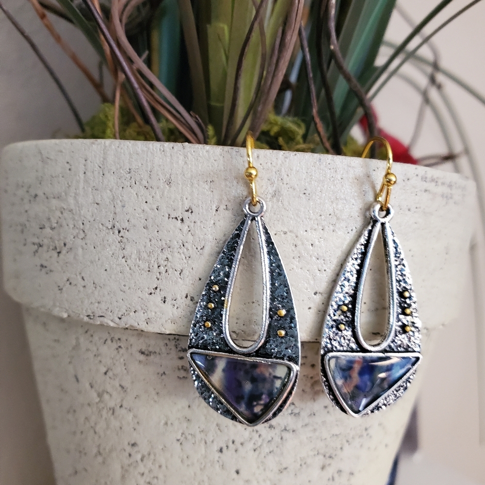 Silver Tone Boho Artsy Look Earrings - Picture 2 of 8